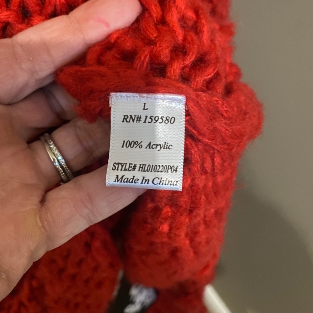 🔥3 for $10🔥 Pink Lily Red Pom Sleeve V Neck Sweater Size Large - Picture 2 of 4